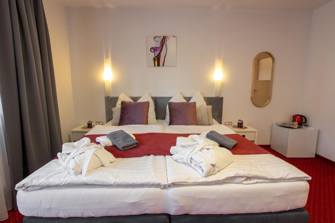 Wellness & Restaurant U Fandy Hotel Lhotka  ภายนอก รูปภาพ